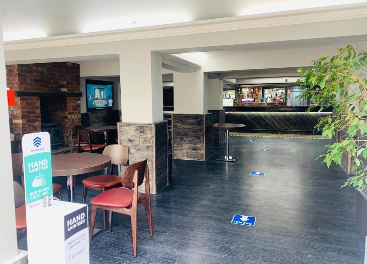 Fairways Lodge & Leisure Club Prestwich Dış mekan fotoğraf