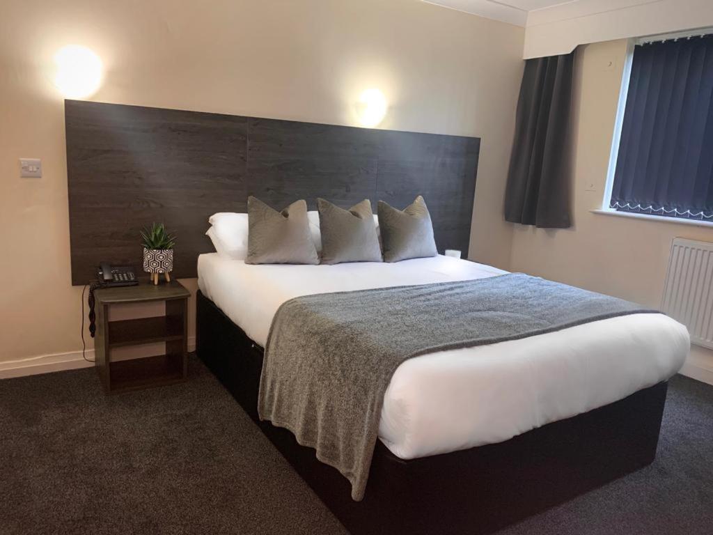 Fairways Lodge & Leisure Club Prestwich Dış mekan fotoğraf