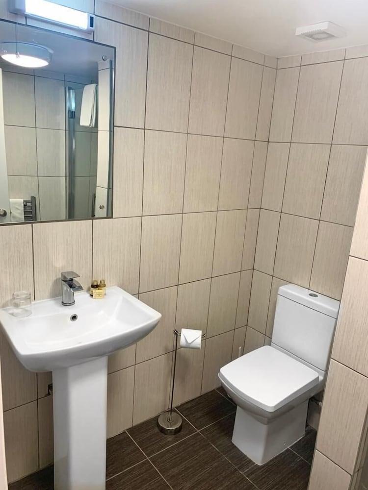 Fairways Lodge & Leisure Club Prestwich Dış mekan fotoğraf