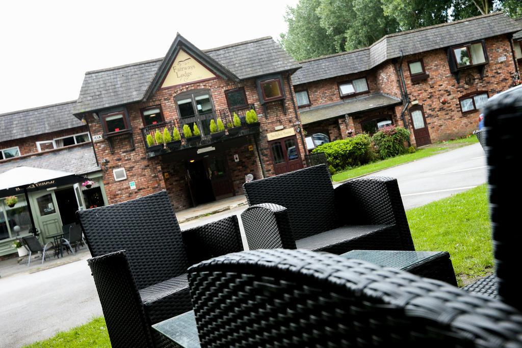 Fairways Lodge & Leisure Club Prestwich Dış mekan fotoğraf